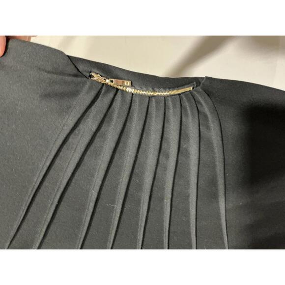 Ivanka Trump Black Sleeveless Classic Sheath Dress with Side Pleats and Zipper - Picture 4 of 6